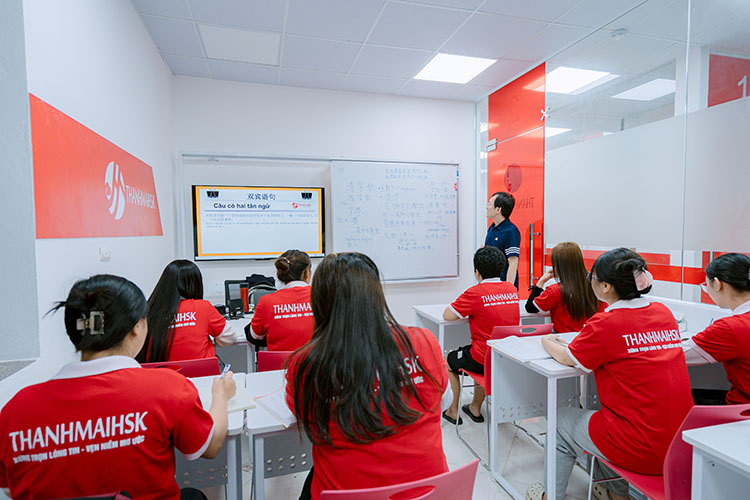 Học tiếng trung giao tiếp mất bao lâu?