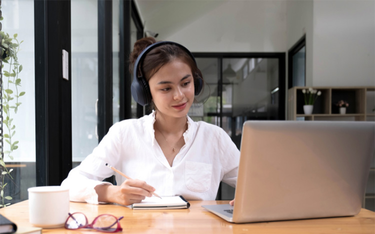 Tại sao nên chọn học tiếng Trung để làm phiên dịch?